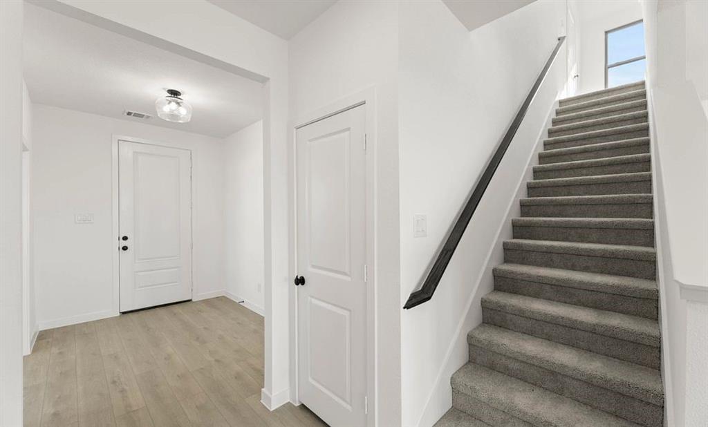 2409 Daisy Lane