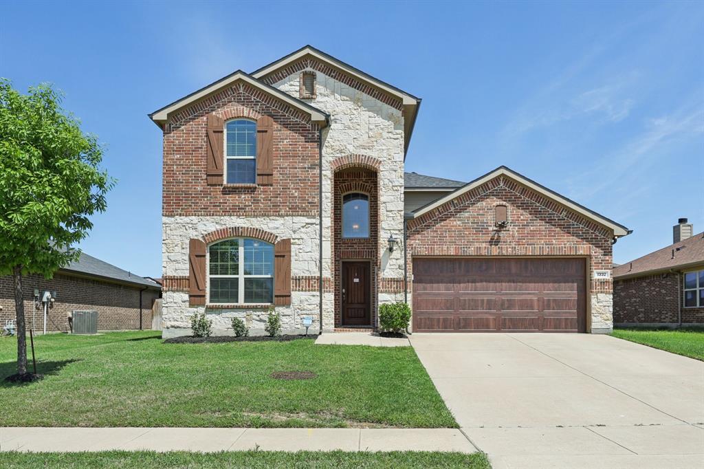 1332 Foxglove Lane