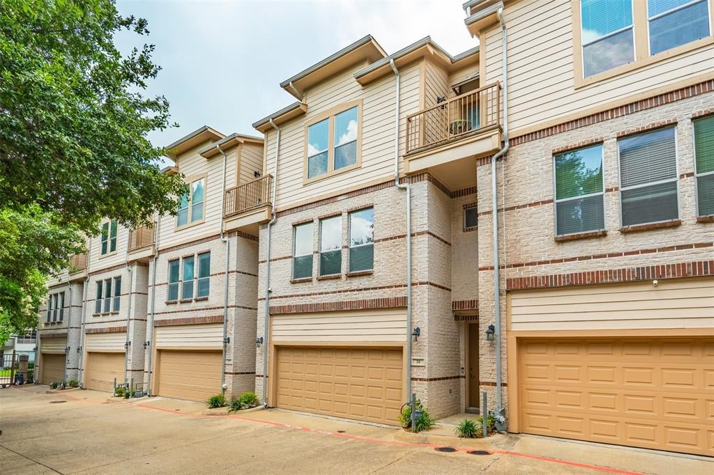 4830 Cedar Springs Road 30