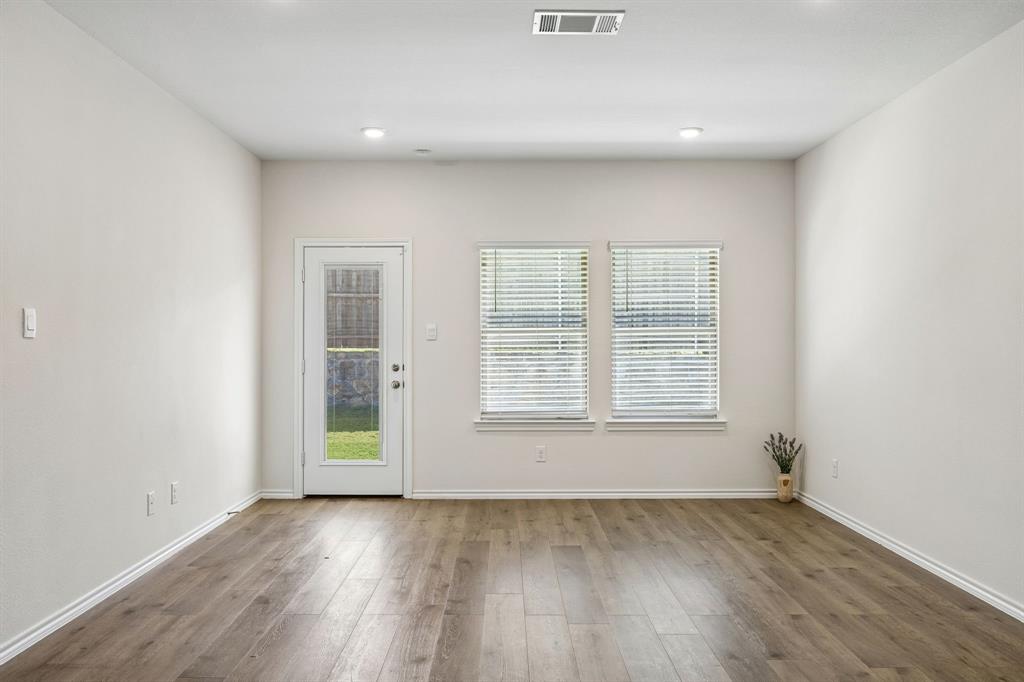 Magnolia PH 10 - Residential