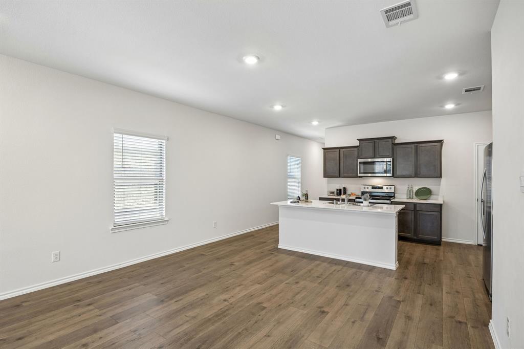 Magnolia PH 10 - Residential