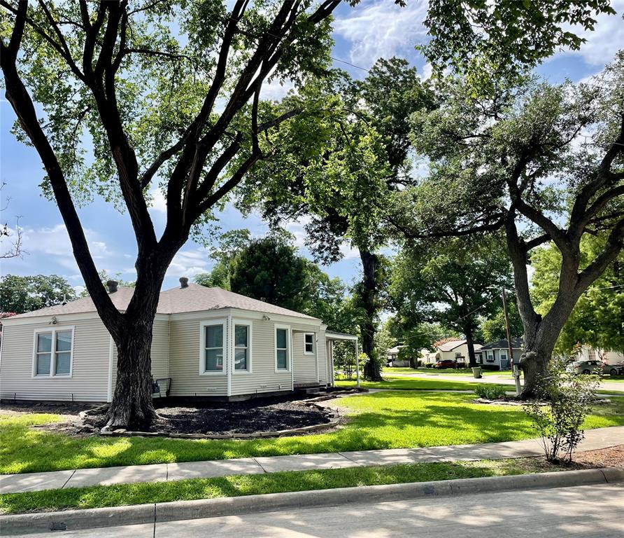 1502 Resistol Road