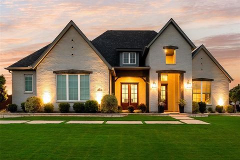 Photo of 214 Wimberley Drive, Haslet, TX 76052 (MLS # 21264029)