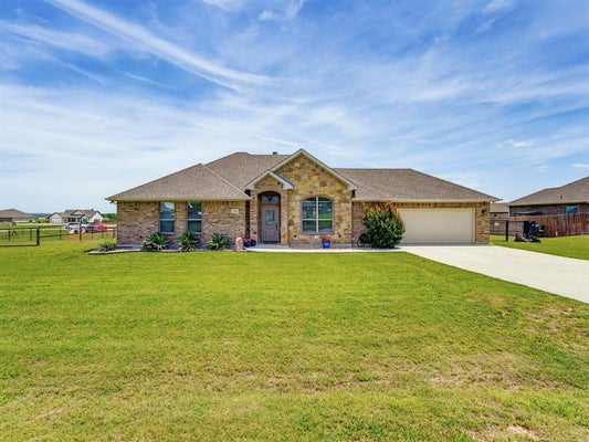 121 WALNUT ST, PARADISE, TX 76073 - Image 6012180efeeb2ac40e72f3f78fe2fd35/2036034643