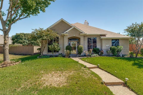 Photo of 5000 Adolphus Drive, Frisco, TX 75035 (MLS # 21404656)