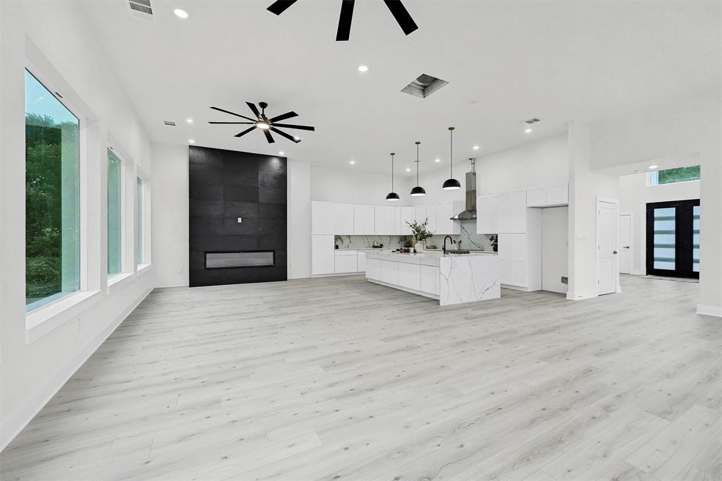 Bentwood Acres - Residential