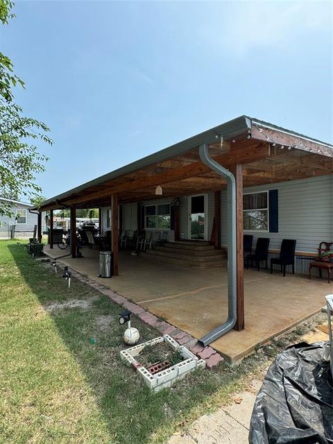 A home in Kaufman