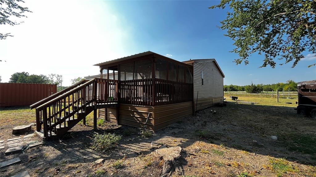 16658 County Road 558
