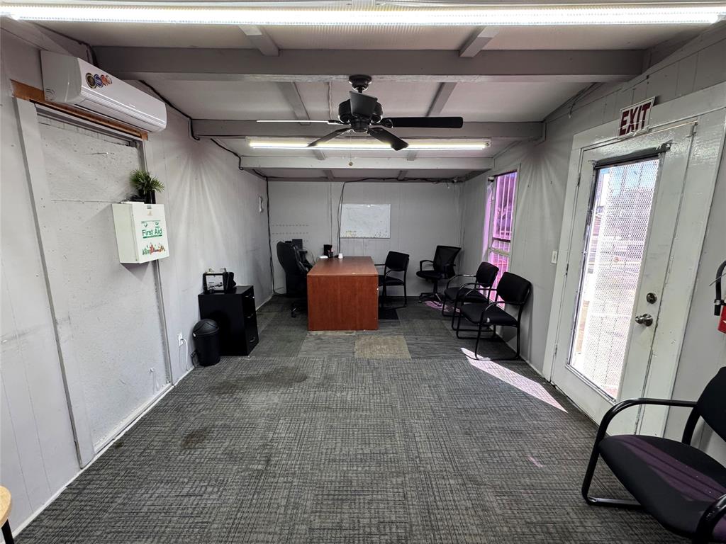 Embree - Commercial Sale