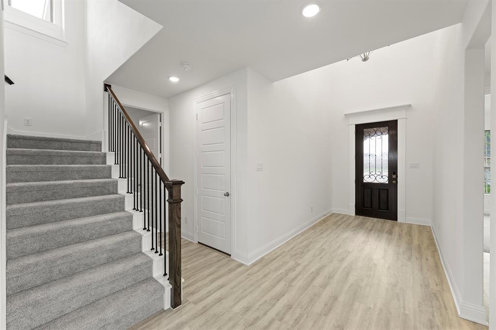 608 Carlow Way