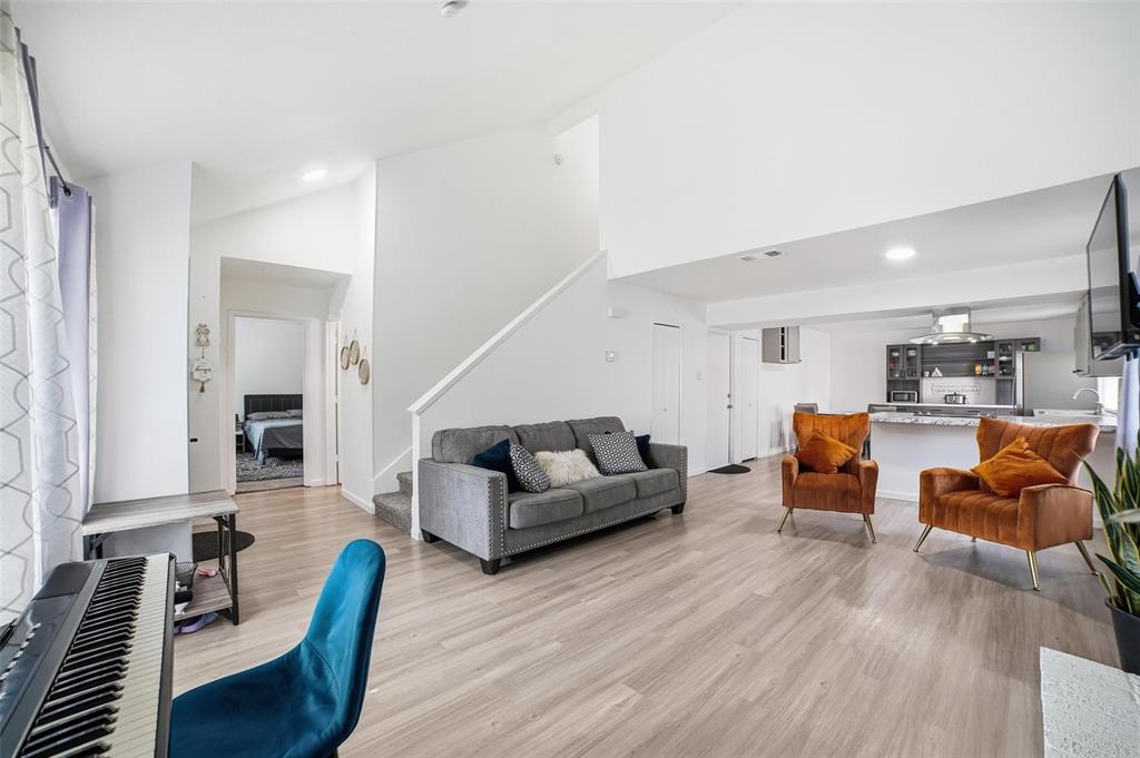 2821 Lancer Lane