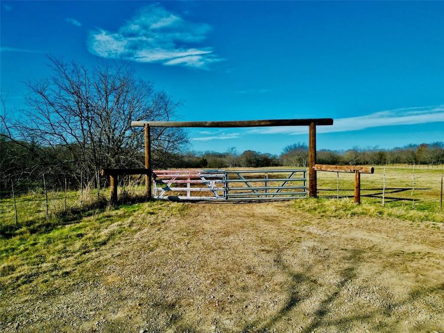 TIRED OF THE CITY LIFE? COME ENJOY THE COUNTRY WITH YOUR OWN PIECE OF PARADISE. THESE 5 ACRE LOTS ARE SURROUNDED BY LARGER ACREAGE. PRIVATE ACCESS ROAD. FAR ENOUGH OUT IN THE COUNTRY TO ENJOY THE PEACE AND QUIET, BUT YET IT’S STILL CLOSE ENOUGH TO TOWN, TO ENJOY ALL THE CONVENIENCES OF THE CITY. WALKING DISTANCE TO THE SCHOOLS. 10 MINUTES FROM GAINESVILLE, 10 MINUTES FROM SANGER, AND 20 MINUTES FROM DENTON. BRING YOUR HORSES,AND COME ENJOY LIFE IN THE COUNTRY.

Electric available at road
Will need to drill a well or have city bring water from the main road.

Lots include a 24x30 shop with 10x10 barrel door, a walkthrough door, and two 3x4 windows. Standard earth tone colors only. Location on lot selected by buyer.

RISTRICTIONS:

No mobile or modular homes;RV;RV Parks
30% masonry
No commercial animal use
15’ setback on all buildings