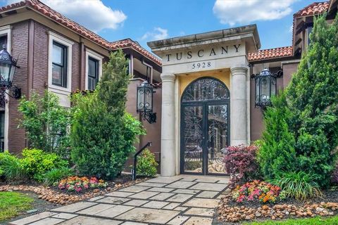 5926 Sandhurst Lane 123 Dallas TX 75206