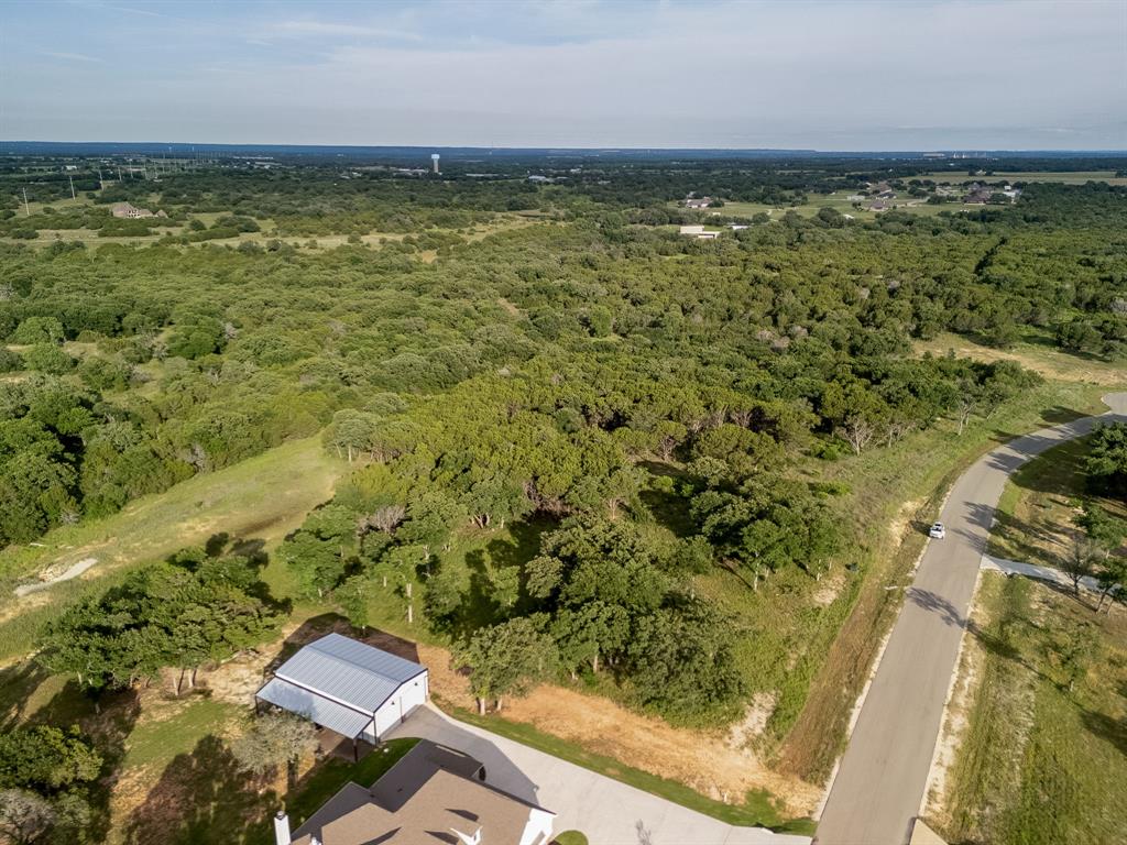 2124 Lacee Court