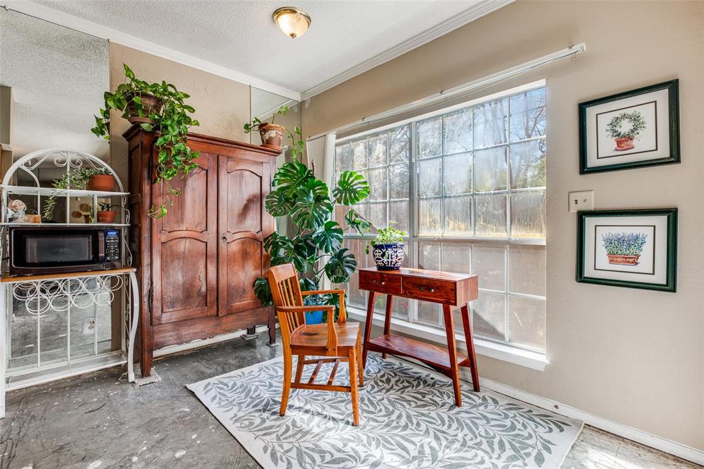 Oaks Of Lakewood Condo - Residential