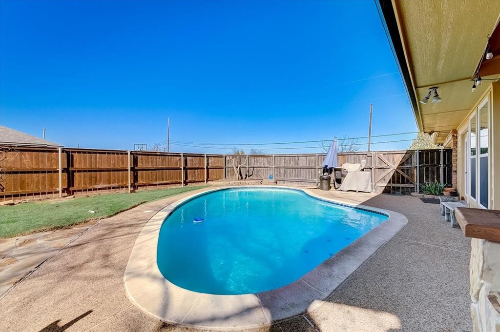 Hills of Westlake - Residential