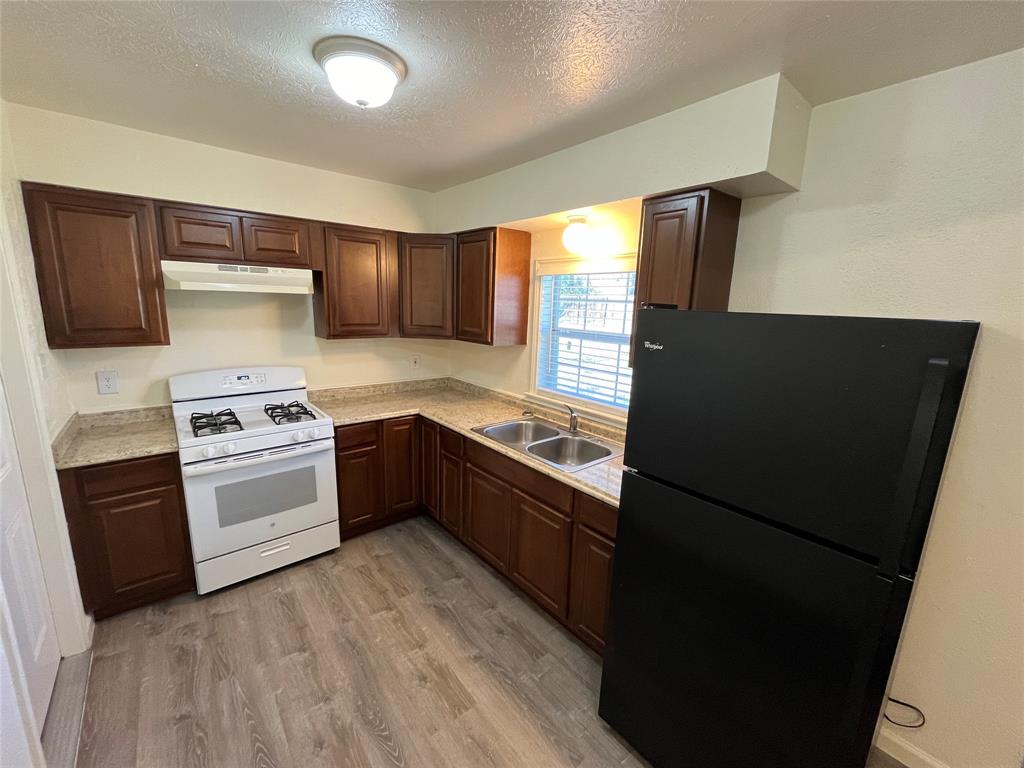 Silver Mdw Terrace #3 - Residential Lease