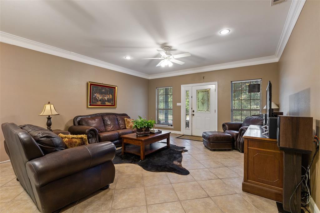 ABST 864 TR 1 PT J WALLACE - Residential