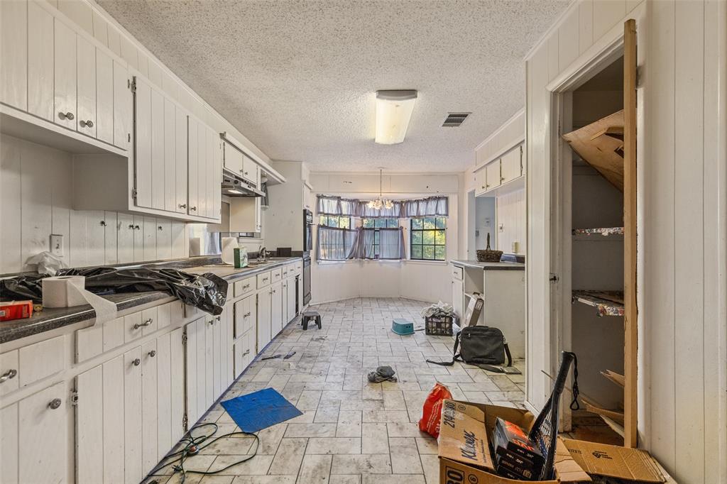 ABST 864 TR 1 PT J WALLACE - Residential