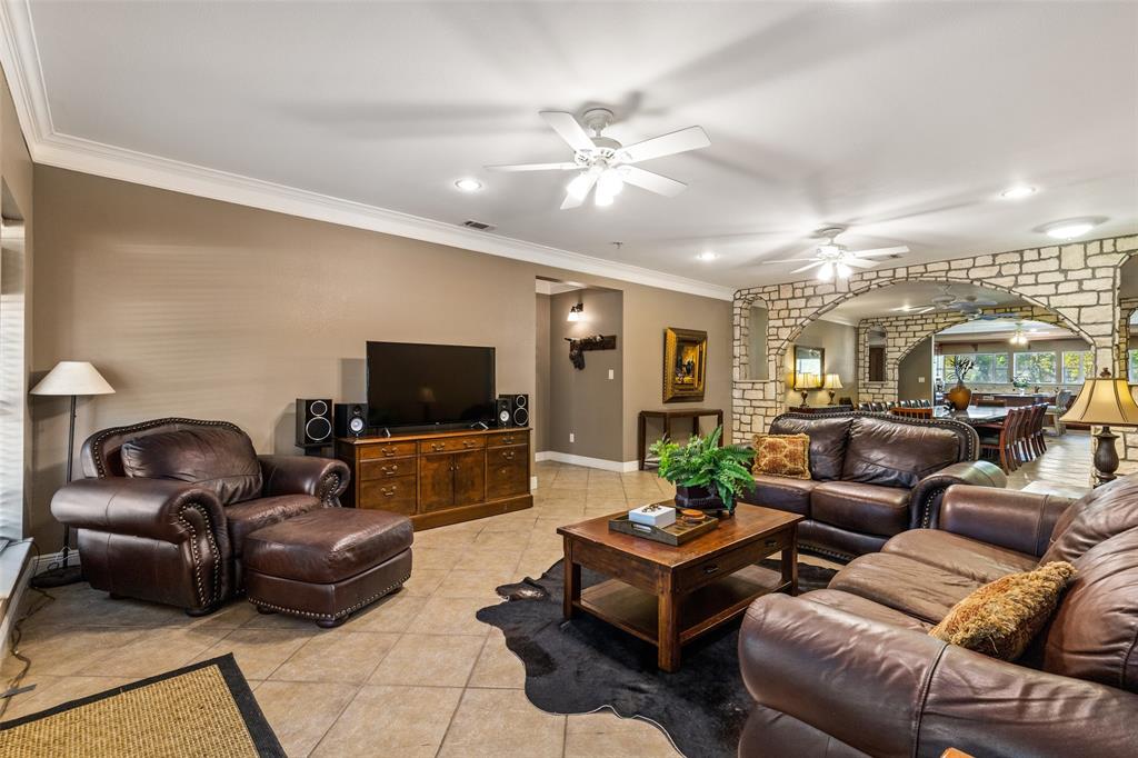 ABST 864 TR 1 PT J WALLACE - Residential