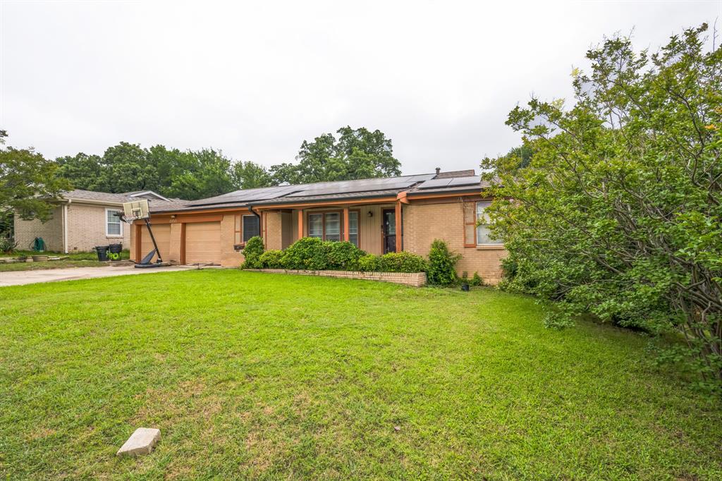 808 Lee Drive
