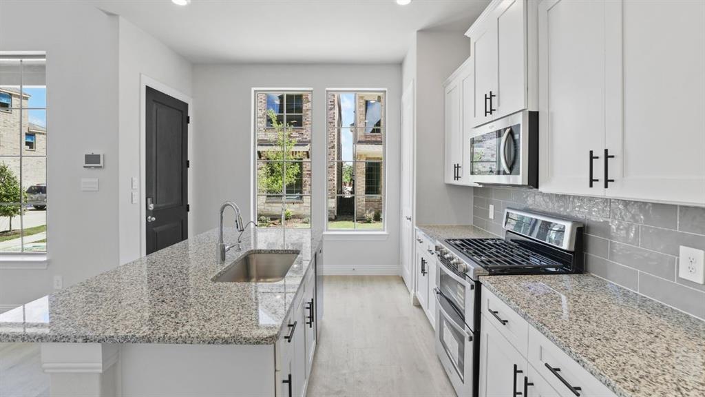 1564 Lake District Dr