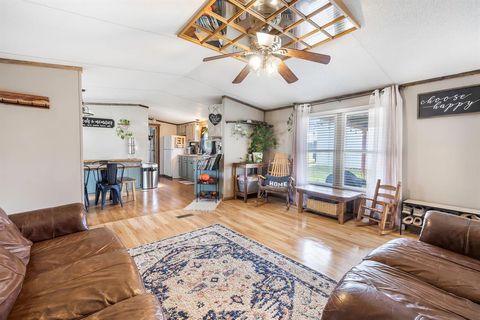 Tiny photo for 352 Jennifer Lane, Moody, TX 76524 (MLS # 21100231)