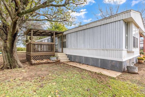 Tiny photo for 352 Jennifer Lane, Moody, TX 76524 (MLS # 21100231)