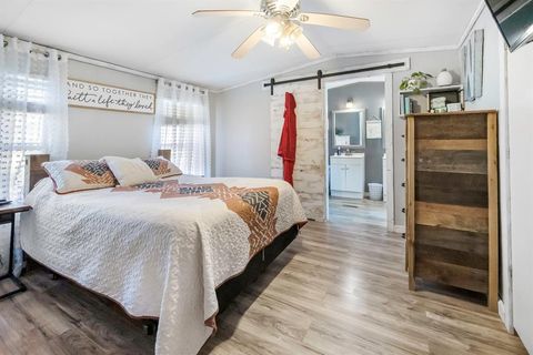 Tiny photo for 352 Jennifer Lane, Moody, TX 76524 (MLS # 21100231)