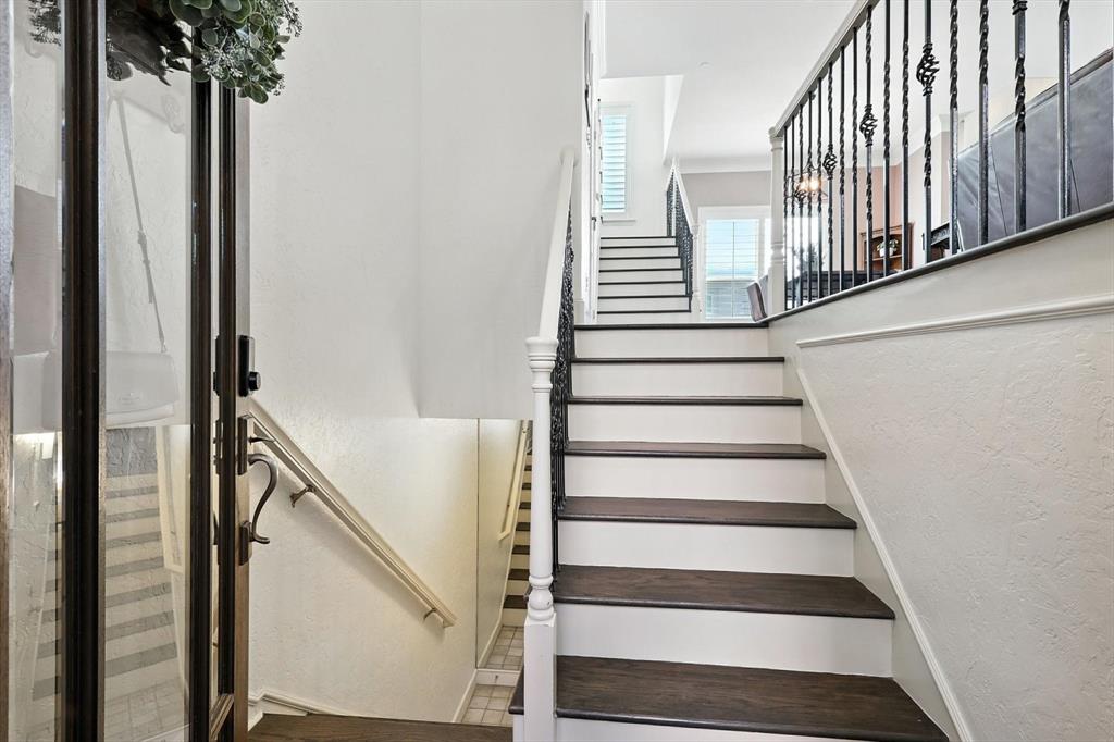 Georgetown Court Townehome Condos - Residential Lease