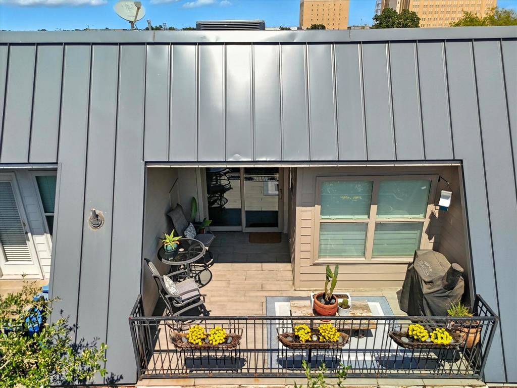 Georgetown Court Townehome Condos - Residential Lease