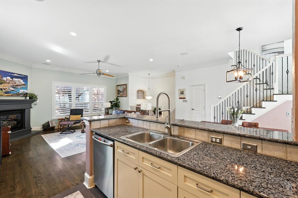 Georgetown Court Townehome Condos - Residential Lease