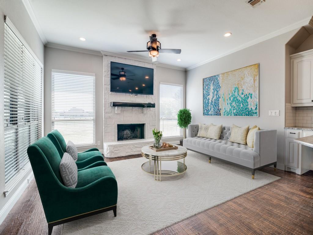 2520 Laurel Oaks