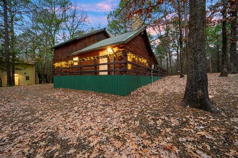 A home in Broken Bow