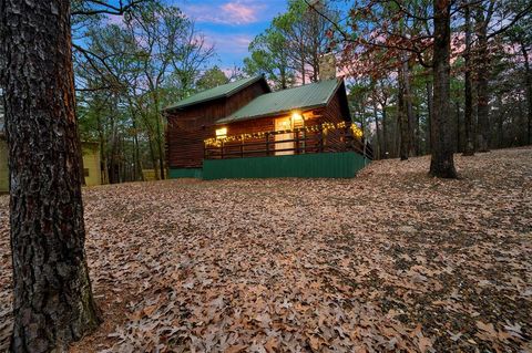 A home in Broken Bow