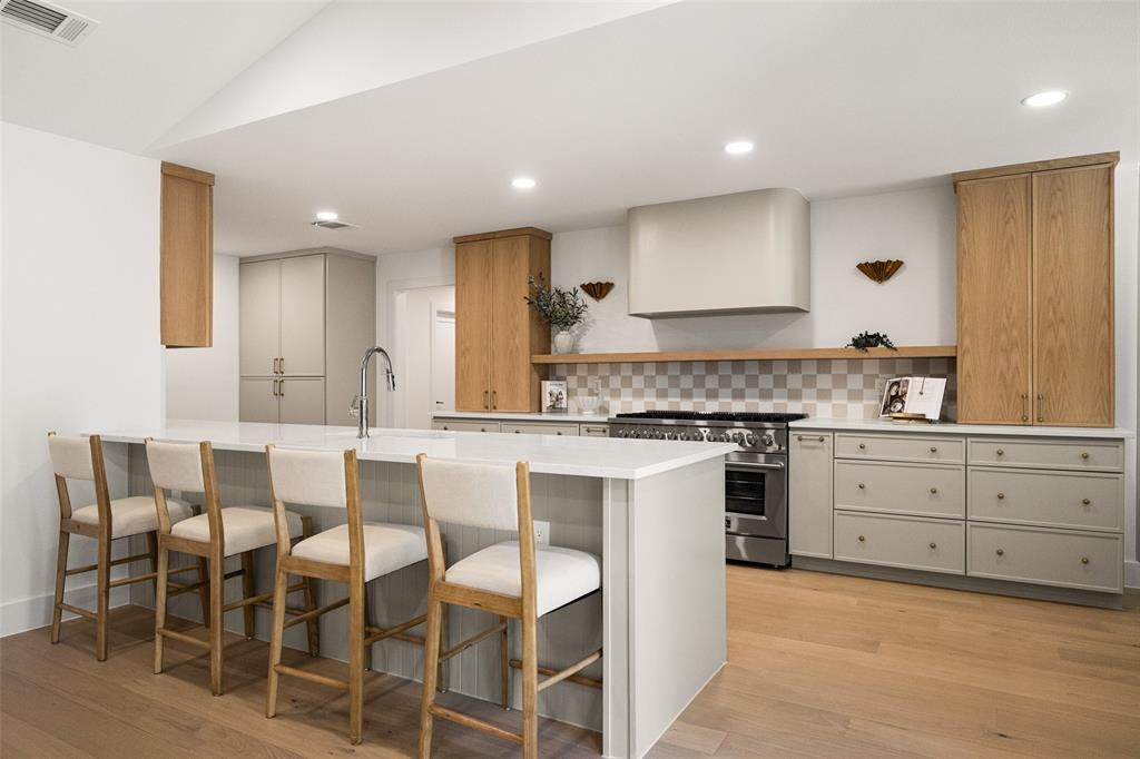 3777 Duchess Trail