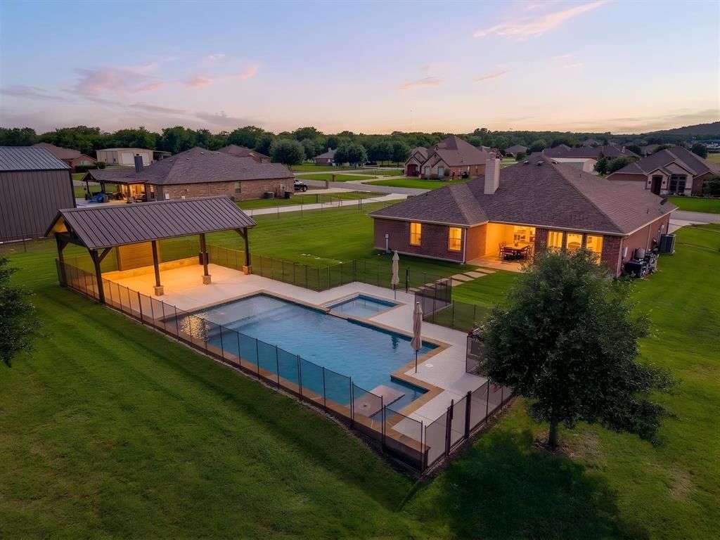 Photo of 104 Thorobred Court, Azle, TX 76020 (MLS # 21262328)