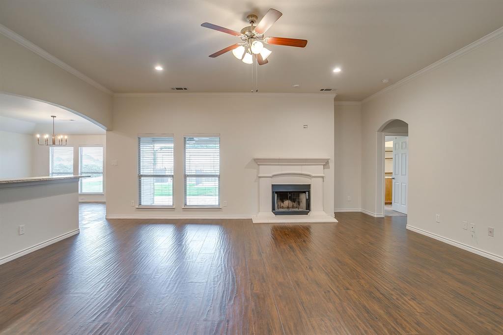 104 Thorobred Court