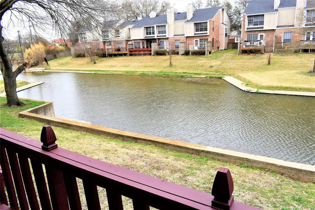2320 Northlake Court
