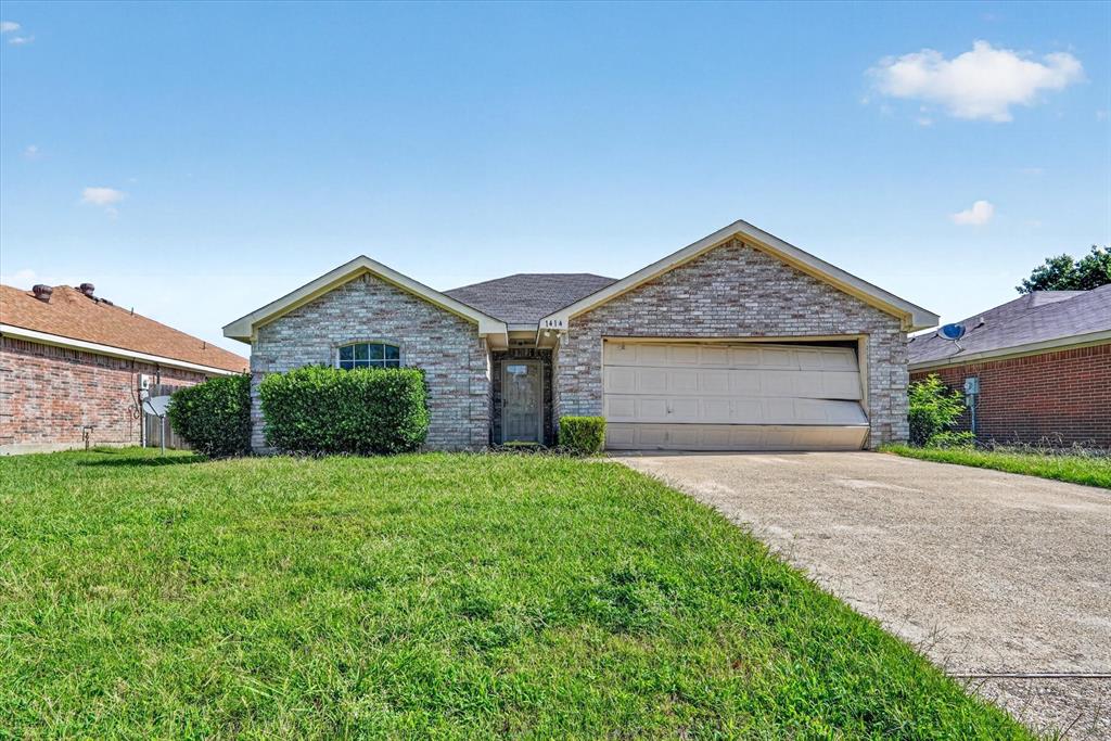 Photo 1 of 29 — 1414 Aviary Drive, DeSoto, TX 75115