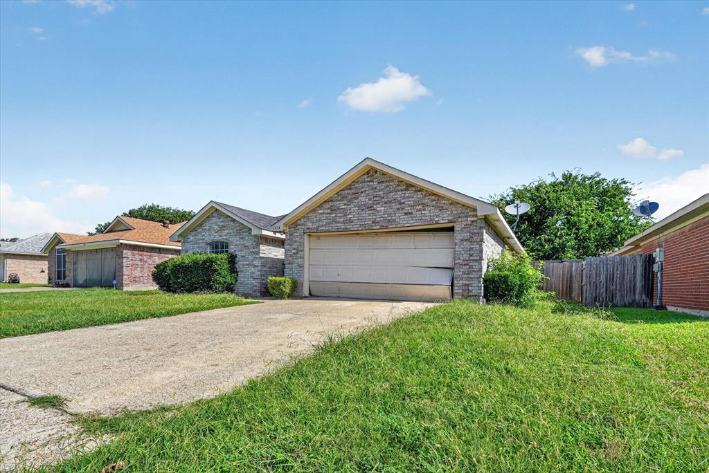1414 Aviary Drive