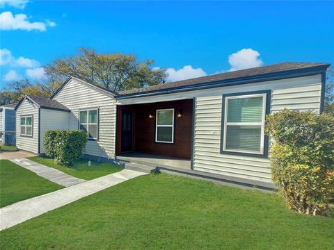 2431 Marfa Avenue Dallas TX 75216