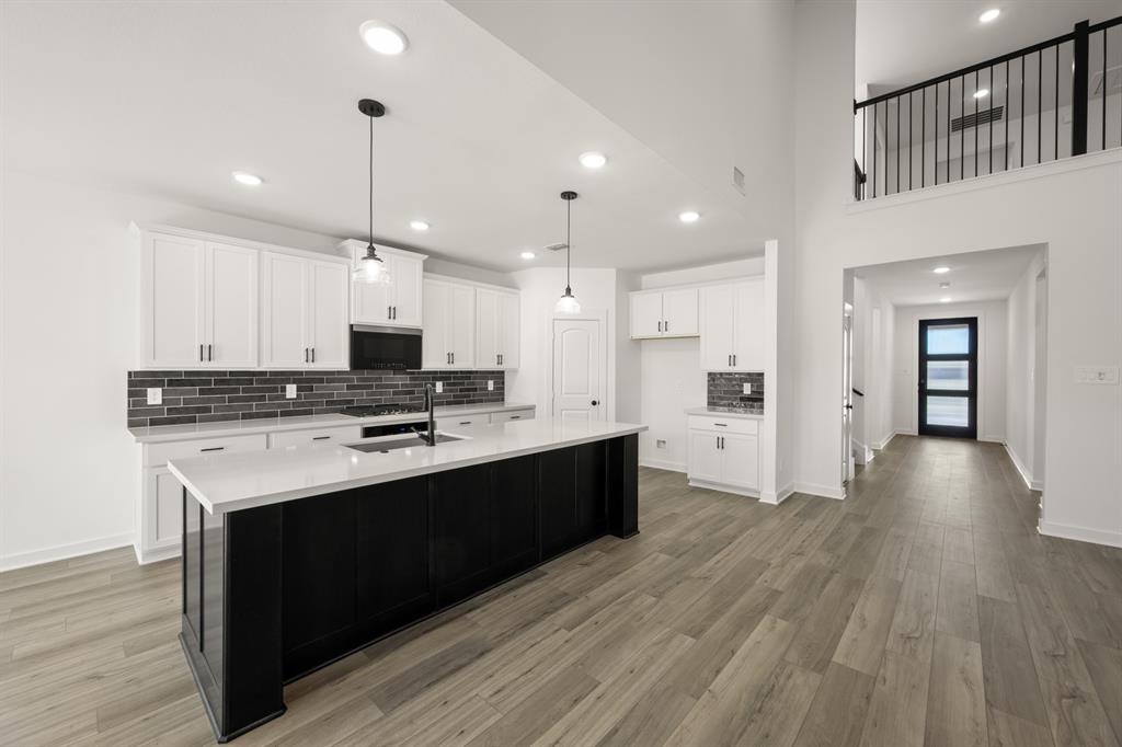 Country Hollow - Residential