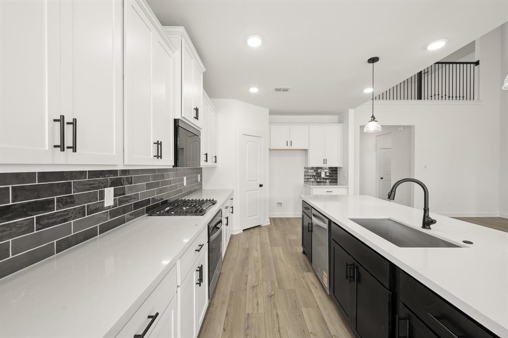 Country Hollow - Residential