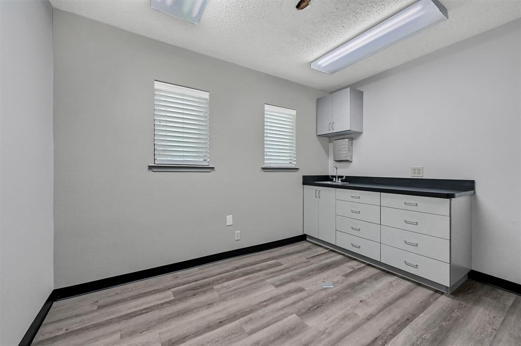 815 Pecan Grove Road E