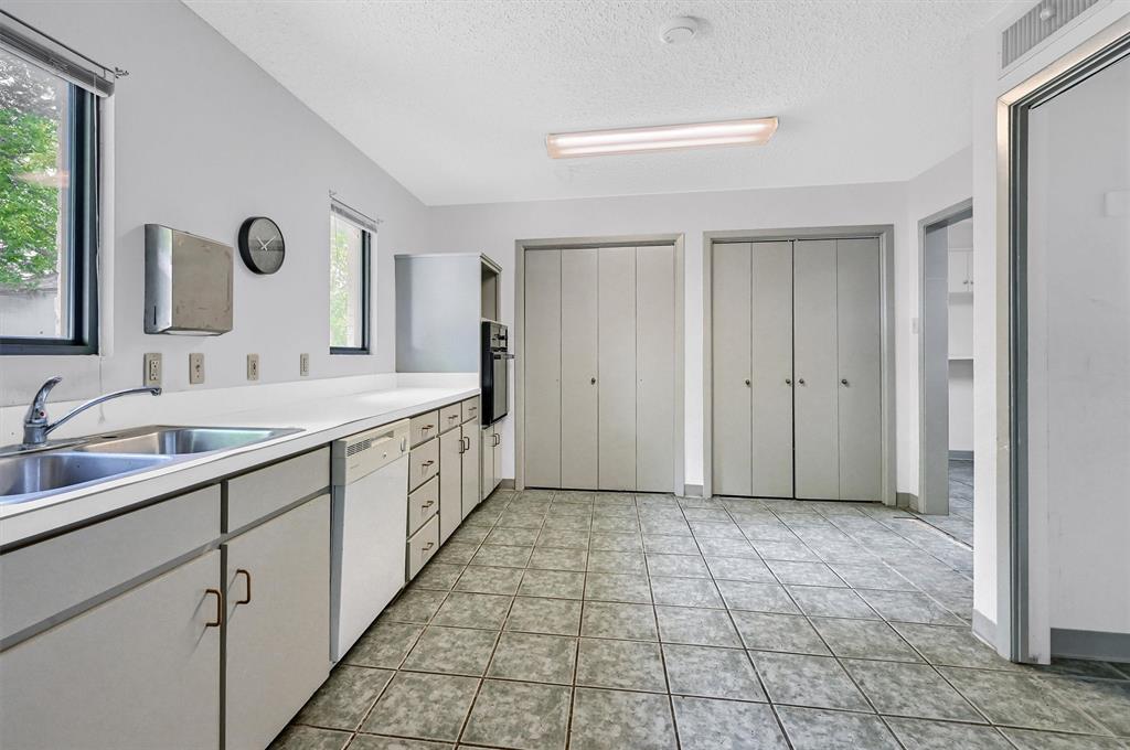 Texoma Dermatology Clinic Add - Commercial Sale