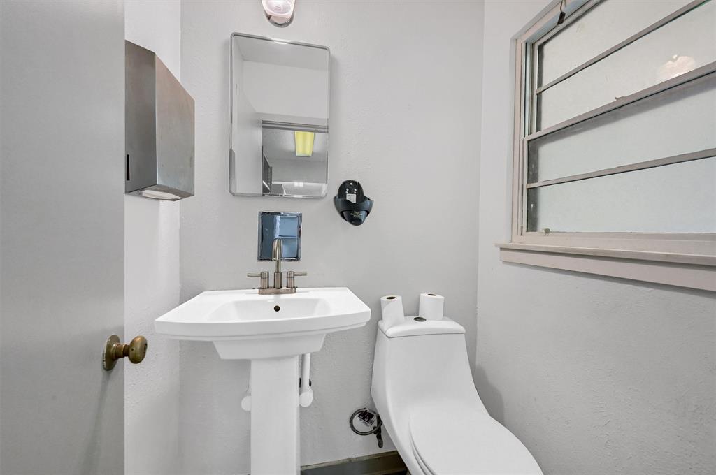 Texoma Dermatology Clinic Add - Commercial Sale