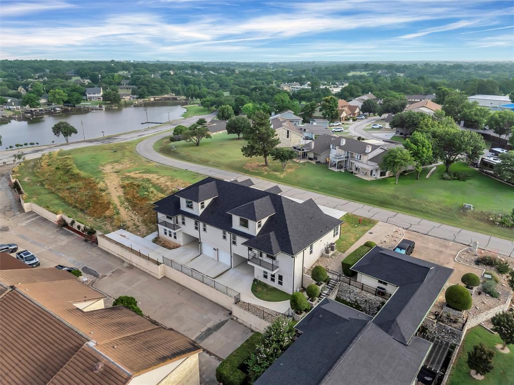 Decordova Bend Estate - Residential