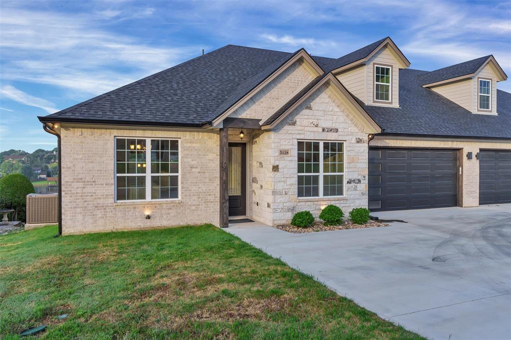 Decordova Bend Estate - Residential