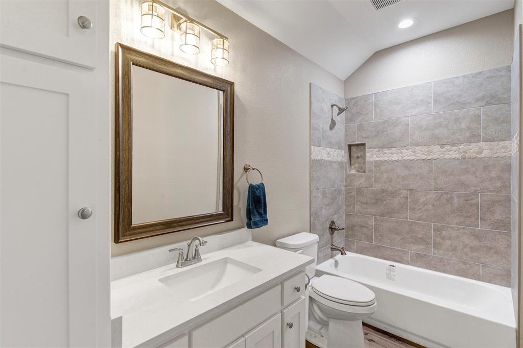 Decordova Bend Estate - Residential